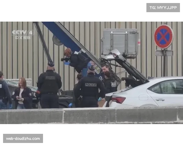 卢浮宫劫案嫌疑人在巴黎FC主场外被捕事件后续