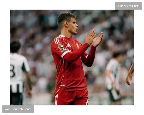 科纳特失误频出，利物浦后防稳定性堪忧